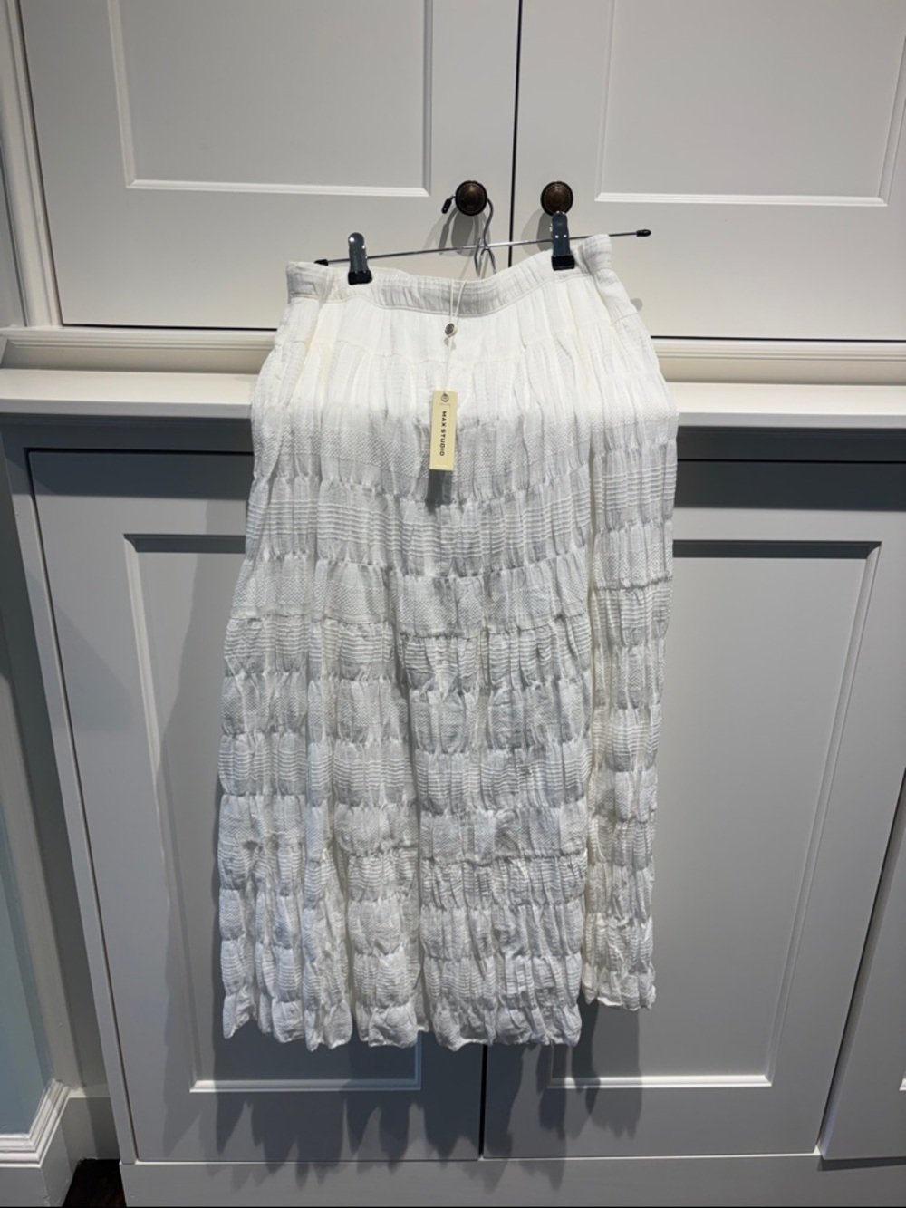 Max Studio White Textured Maxi Skirt w elastic waist
